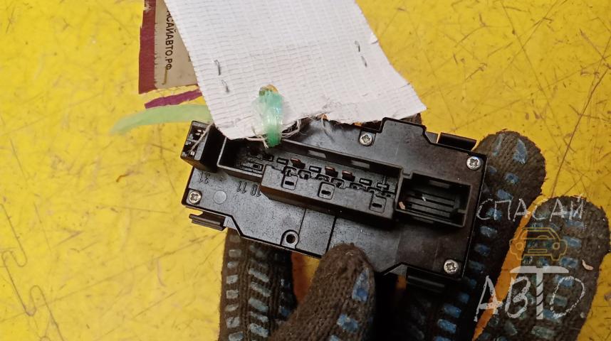 Mercedes-Benz W210 E-klasse Кнопка аварийной сигнализации