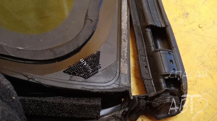 Mazda CX 5 Стекло кузовное глухое левое