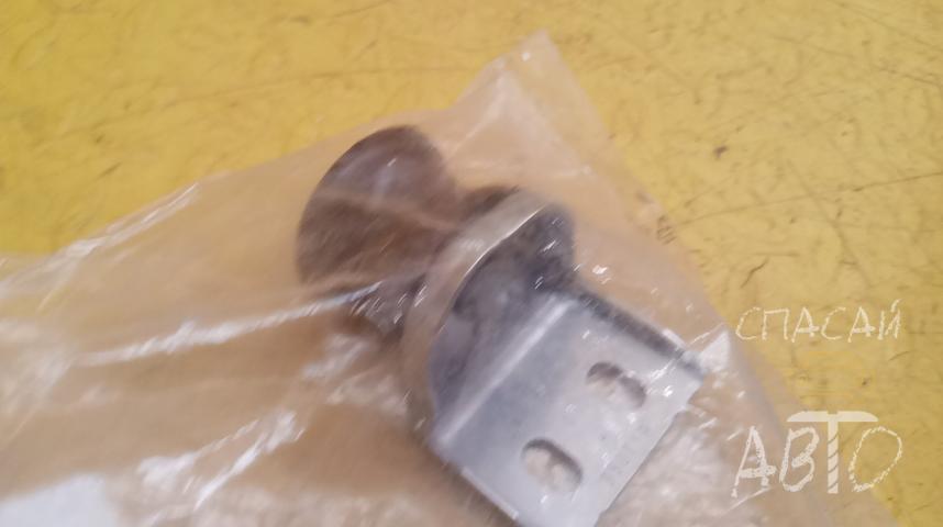 Mercedes-Benz W213 E-Klasse Кронштейн (сопут. товары)