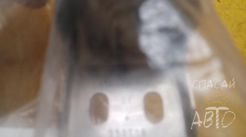 Mercedes-Benz W213 E-Klasse Кронштейн (сопут. товары)