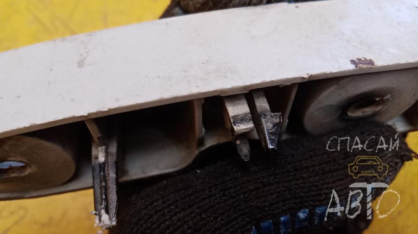 Ford Focus II Кронштейн переднего бампера