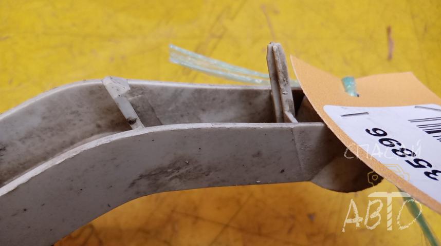 Ford Focus II Кронштейн переднего бампера