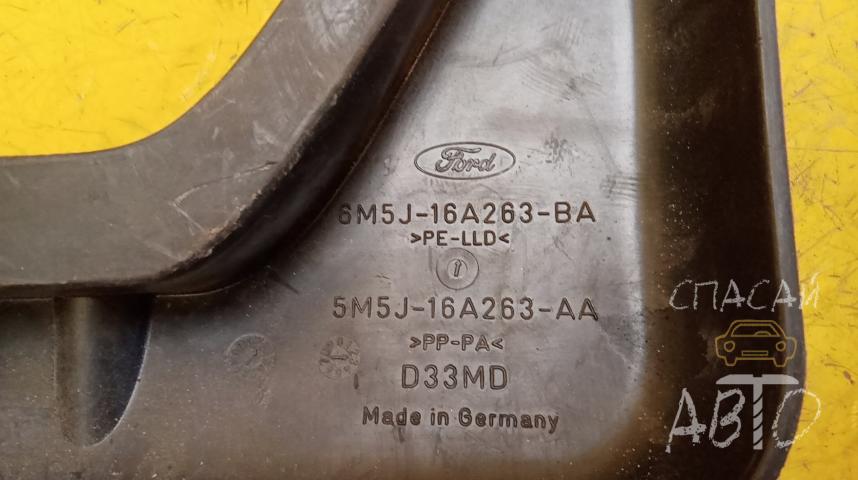 Ford Focus II Брызговик передний