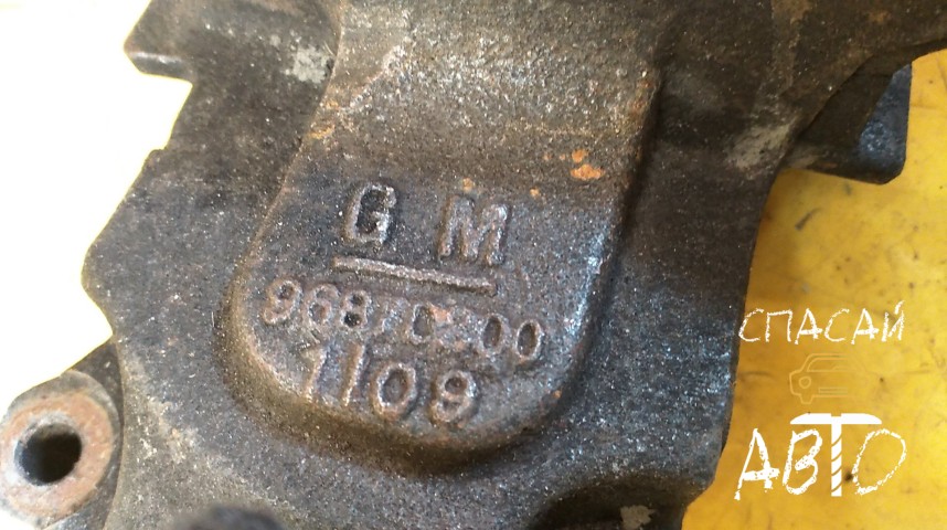 Chevrolet Cruze Кронштейн двигателя - OEM 96870200