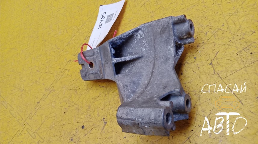 Opel Vectra B Кронштейн двигателя - OEM 90497256