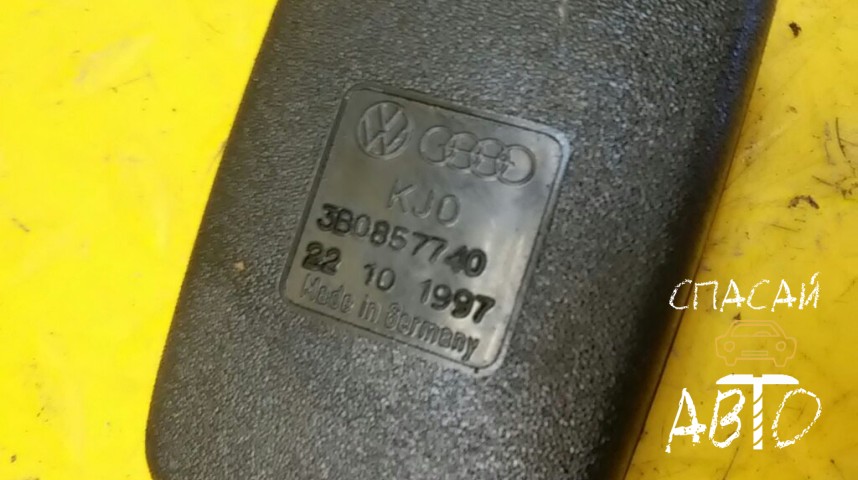 Volkswagen Passat (B5+) Ответная часть ремня безопасности - OEM 3B0857740