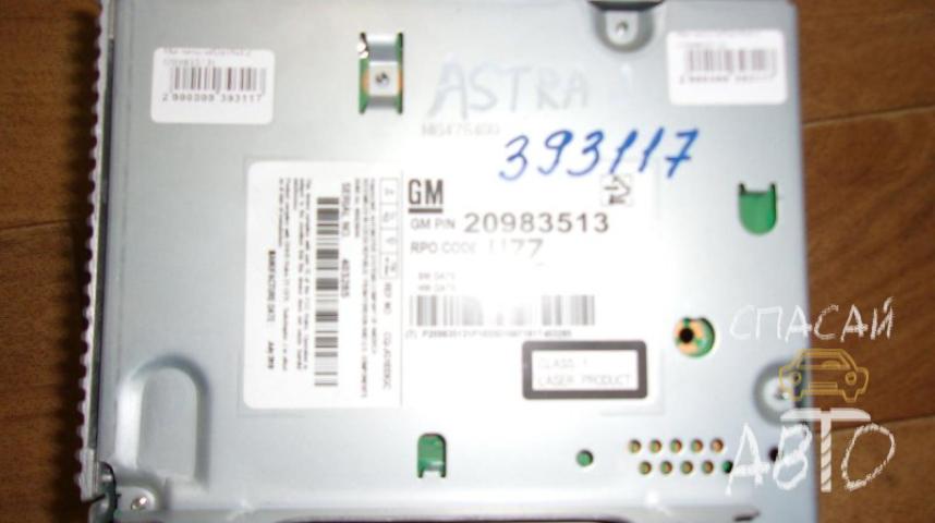 Opel Astra J Магнитола