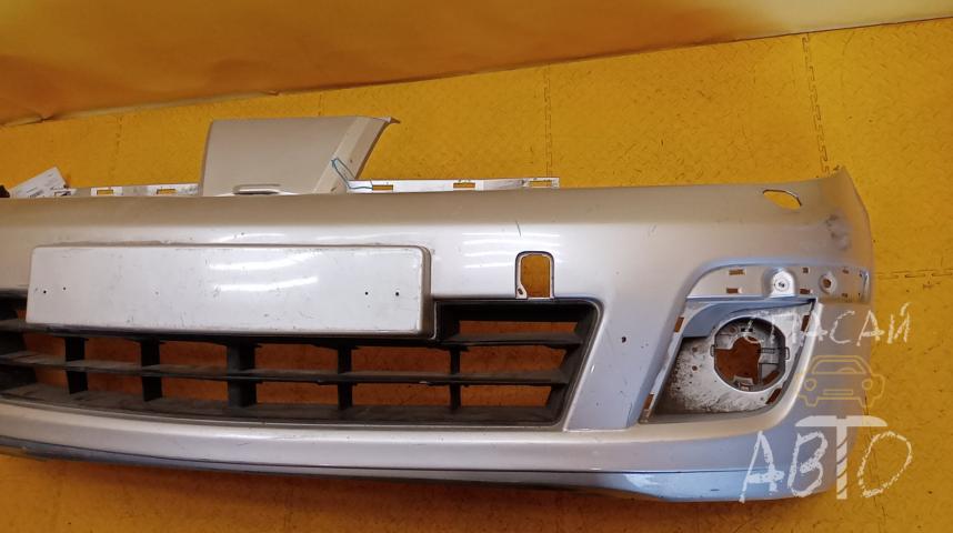Nissan Tiida (C11) Бампер передний