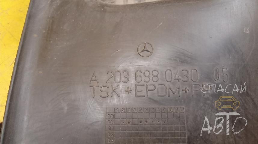 Mercedes-Benz W203 С-klasse Локер задний