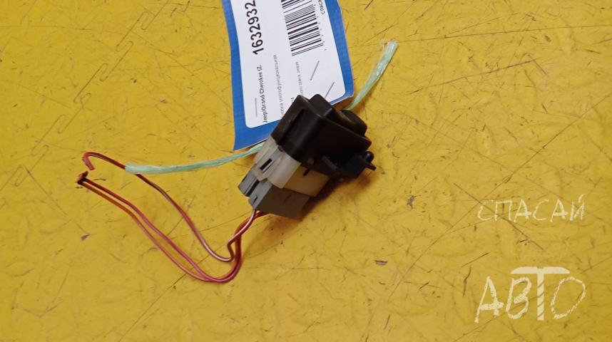 Jeep Grand Cherokee (ZJ) Кнопка многофункциональная