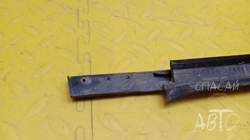 Jeep Grand Cherokee (ZJ) Накладка стекла заднего левого (бархотка)