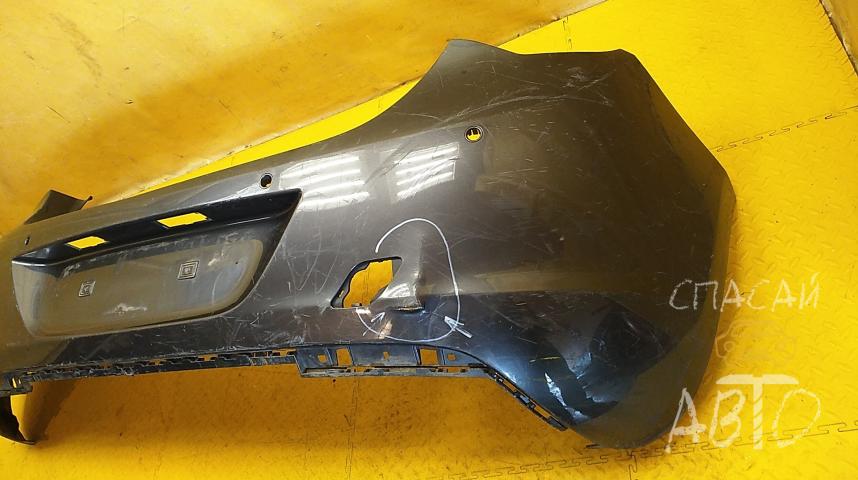 Opel Astra J Бампер задний