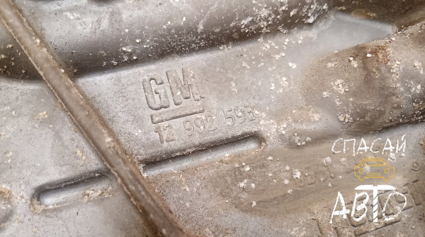 Chevrolet Cruze Кронштейн масляного фильтра  - OEM 12992593