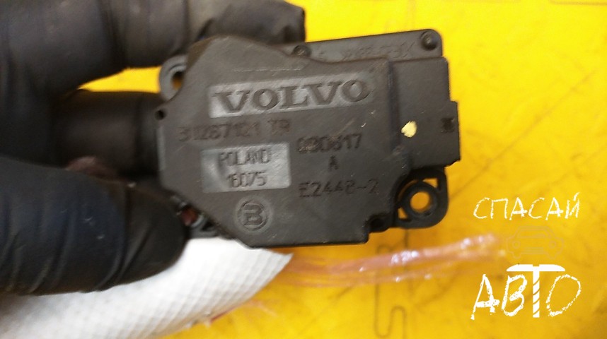 Volvo XC90 Моторчик заслонки печки - OEM 31267121