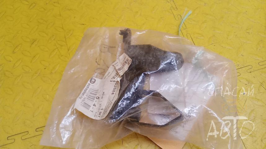 Honda Accord VII Кронштейн переднего бампера