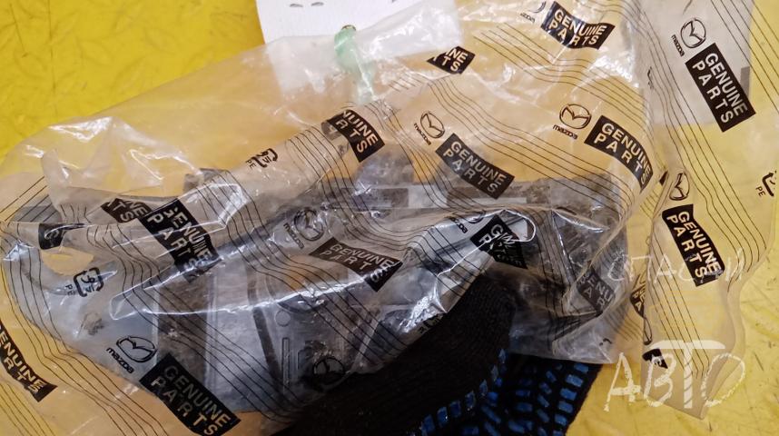 Mazda CX 5 Кронштейн переднего бампера