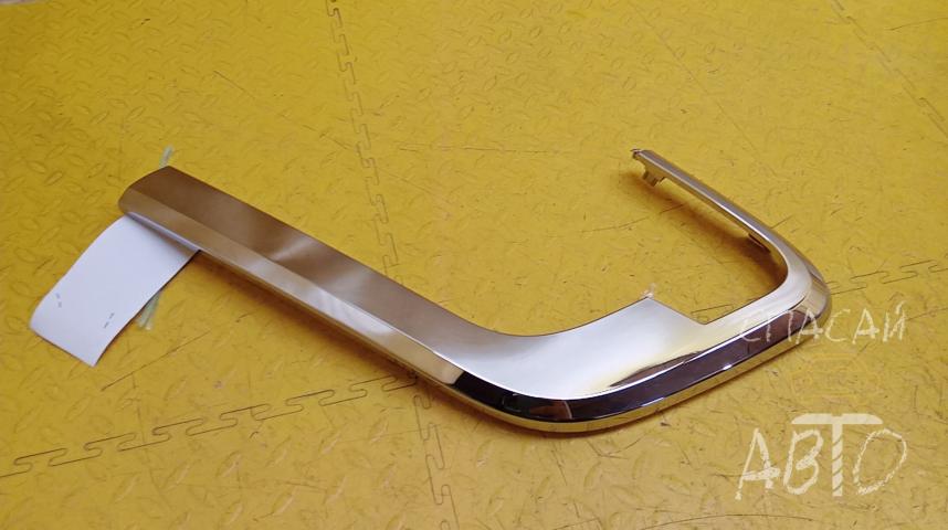 VAZ X-Ray Накладка переднего бампера