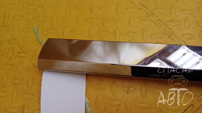 VAZ X-Ray Накладка переднего бампера