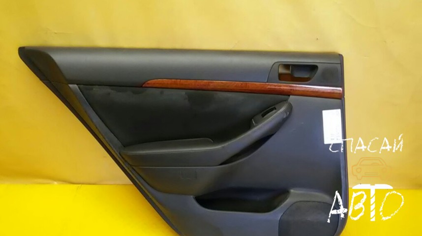 Toyota Avensis II Обшивка двери задней левой - OEM 6764005A30E0