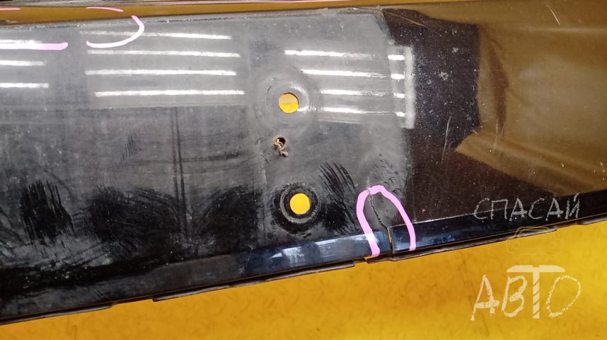 Volkswagen Touareg II Бампер передний