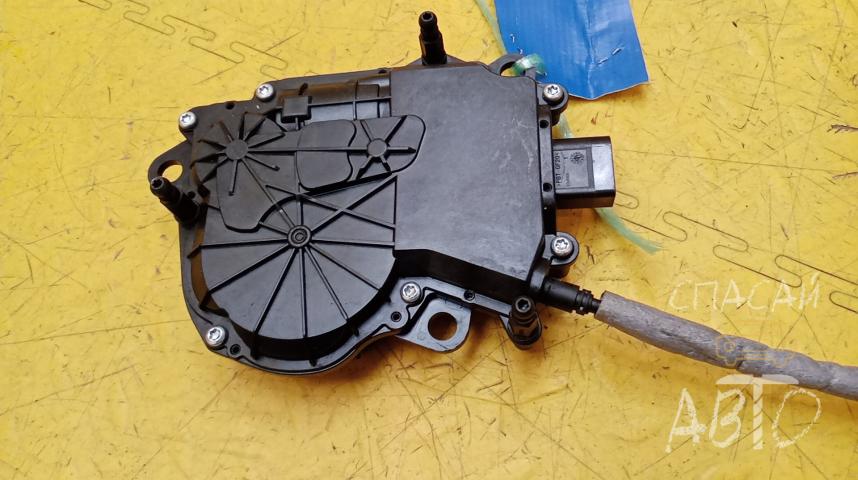 Land Rover Range Rover IV Замок багажника