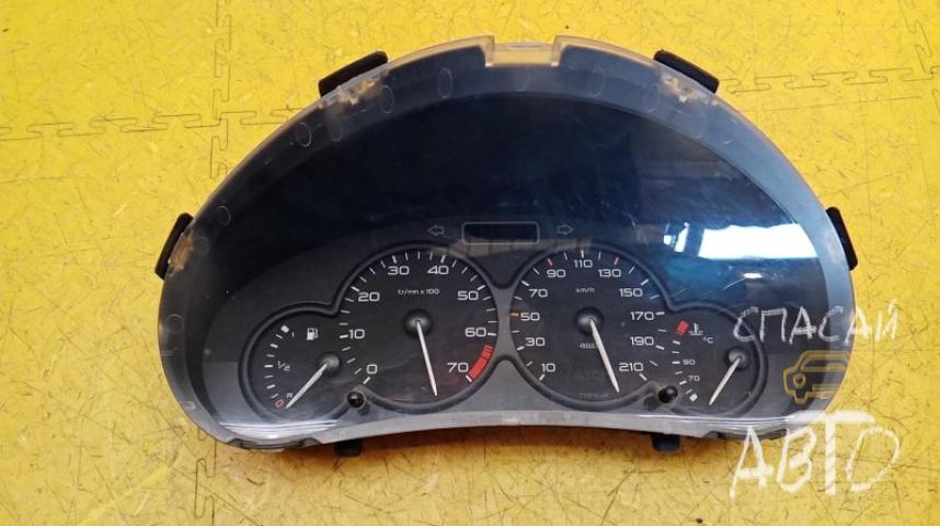 Peugeot 206 Панель приборов
