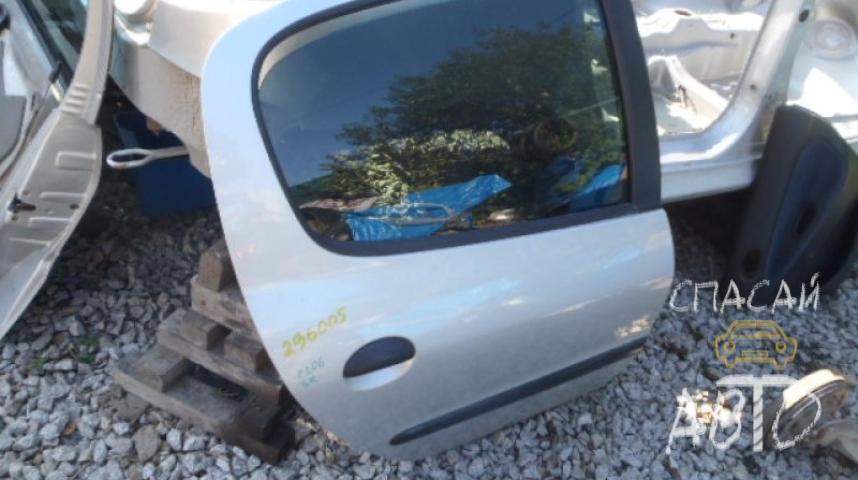 Peugeot 206 Дверь задняя правая