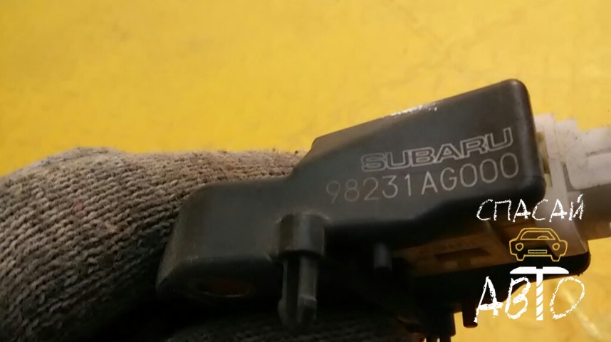 Subaru Legacy Outback (B13) Датчик AIR BAG - OEM 98231AG000