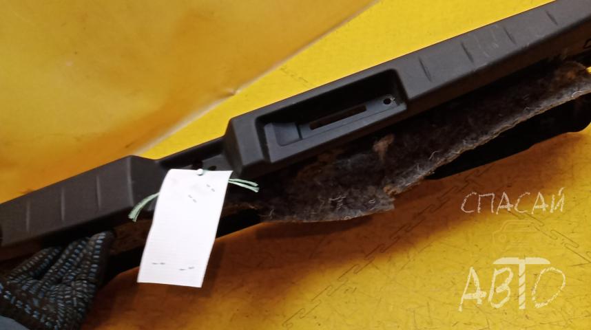 Mitsubishi Outlander XL (CW) Обшивка багажника