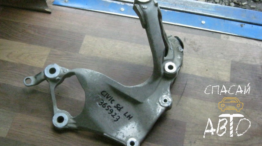 Honda Civic 5D Кронштейн переднего рычага - OEM 50285SMGE02