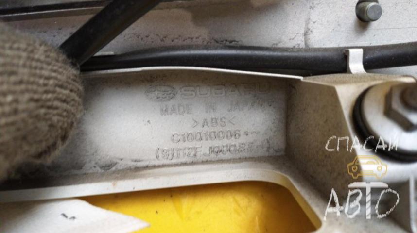Subaru XV (G33,G43) Накладка двери багажника