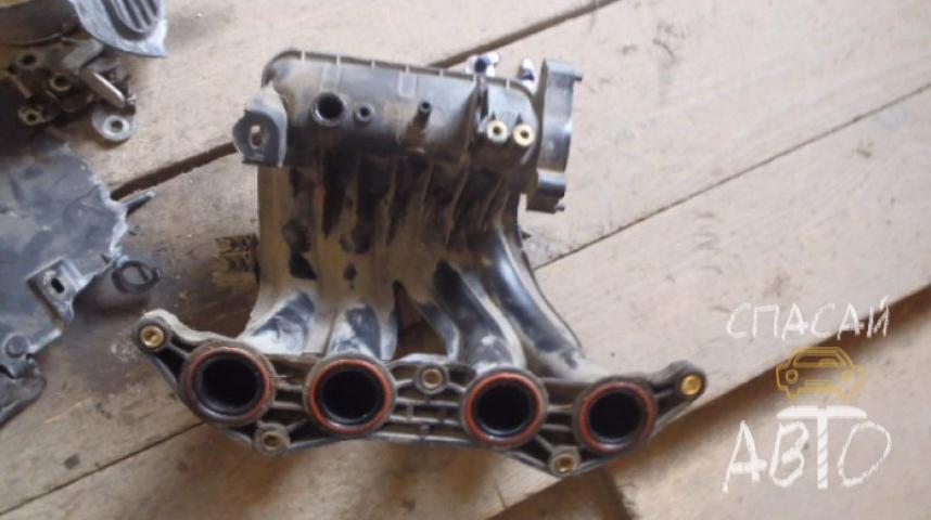 Peugeot 206 Коллектор впускной