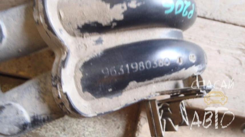 Peugeot 206 Коллектор впускной