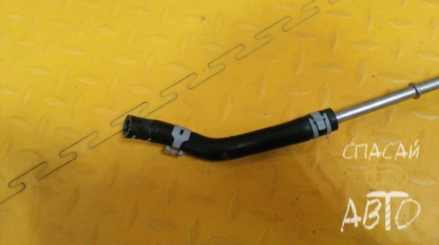 Volkswagen Golf 5 Трубка двигателя