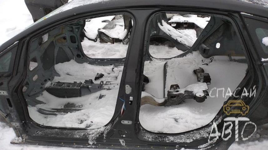 Opel Astra J Порог со стойкой левый