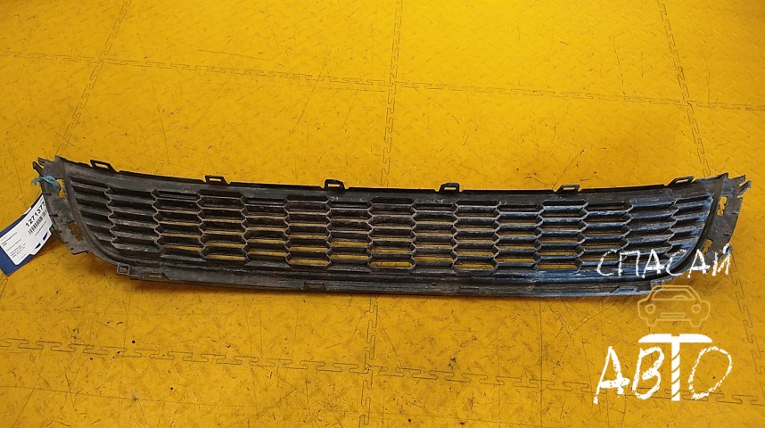 Volkswagen Polo (HB) Решетка в бампер - OEM 6R0853677A