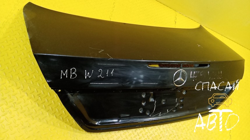Mercedes-Benz W211 E-klasse Крышка багажника