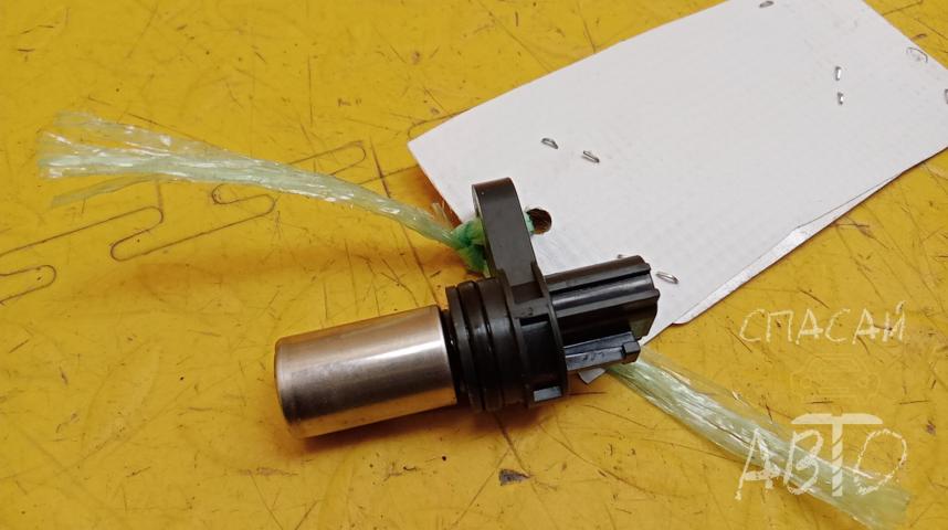 Nissan Primera P12E Датчик положения распредвала