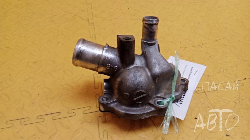 Nissan Primera P12E Корпус термостата