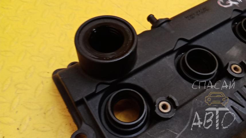 Nissan Primera P12E Крышка двигателя