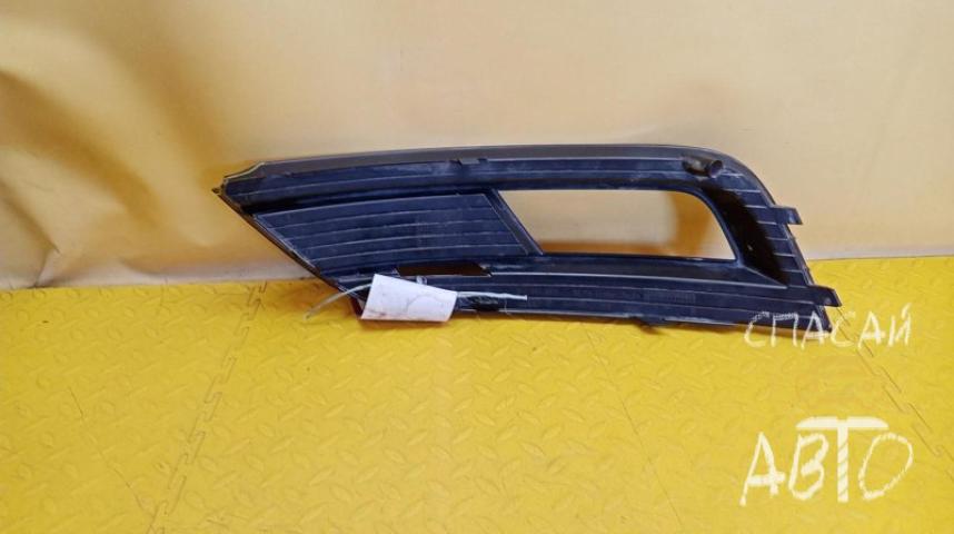 Audi A4 (B8) Решетка в бампер