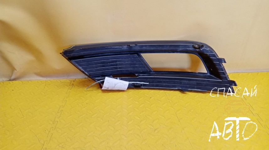 Audi A4 (B8) Решетка в бампер - OEM 8K0807682K