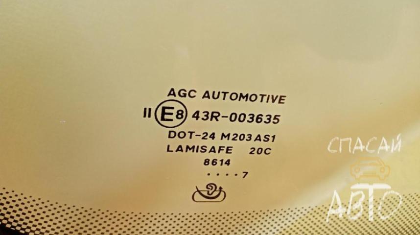 Audi Q3 Стекло лобовое (ветровое)