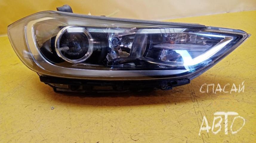Hyundai Elantra Фара правая