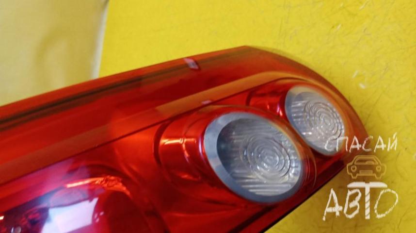 Ford Fiesta II Фонарь задний