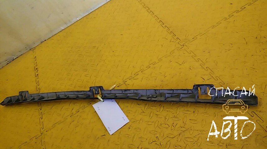 Opel Zafira B Кронштейн заднего бампера - OEM 13157605