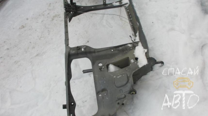 Subaru Impreza (G10) Панель передняя