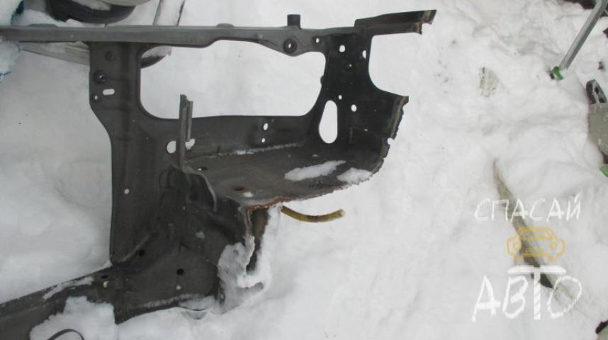 Subaru Impreza (G10) Панель передняя