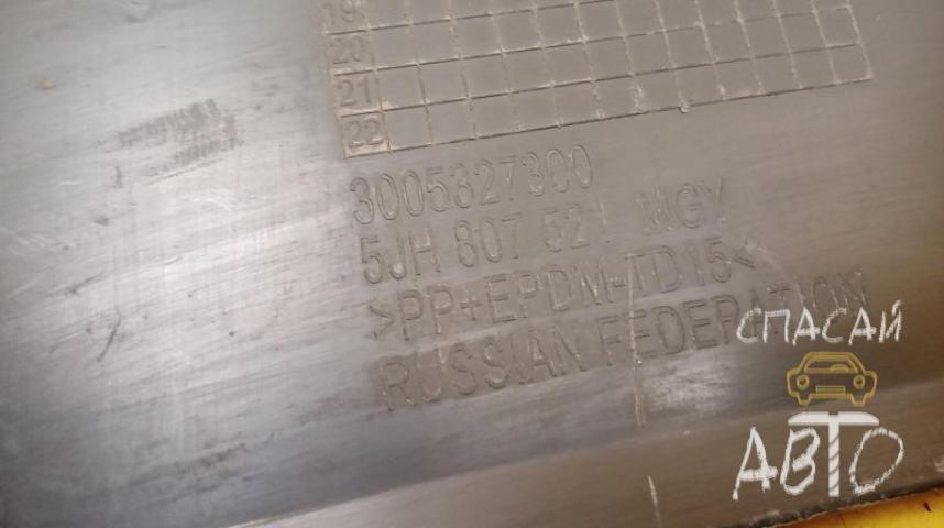 Skoda Rapid Юбка задняя