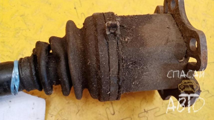 Audi A4 (B5) Полуось передняя (привод)